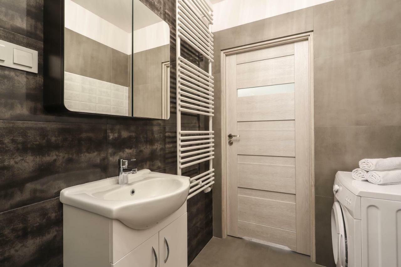 Darna Apartamenty Avena 4 Познан Екстериор снимка